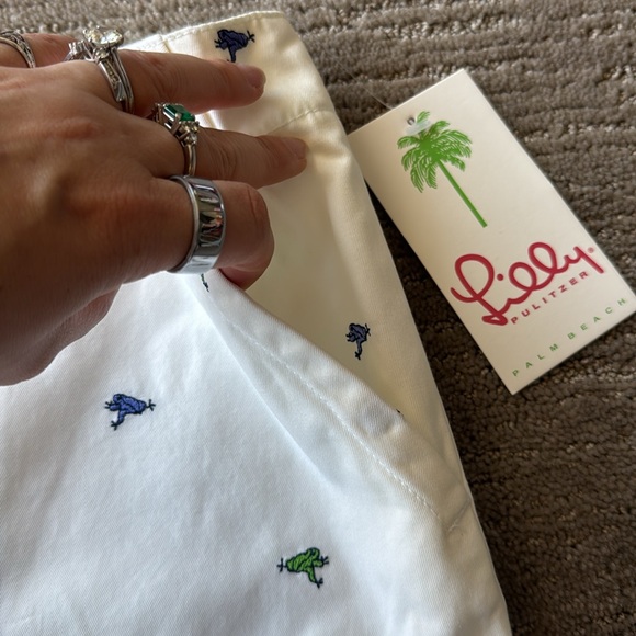 Lilly Pulitzer White Skirt with Blue and Green Embroidered Frogs - Picture 5 of 9